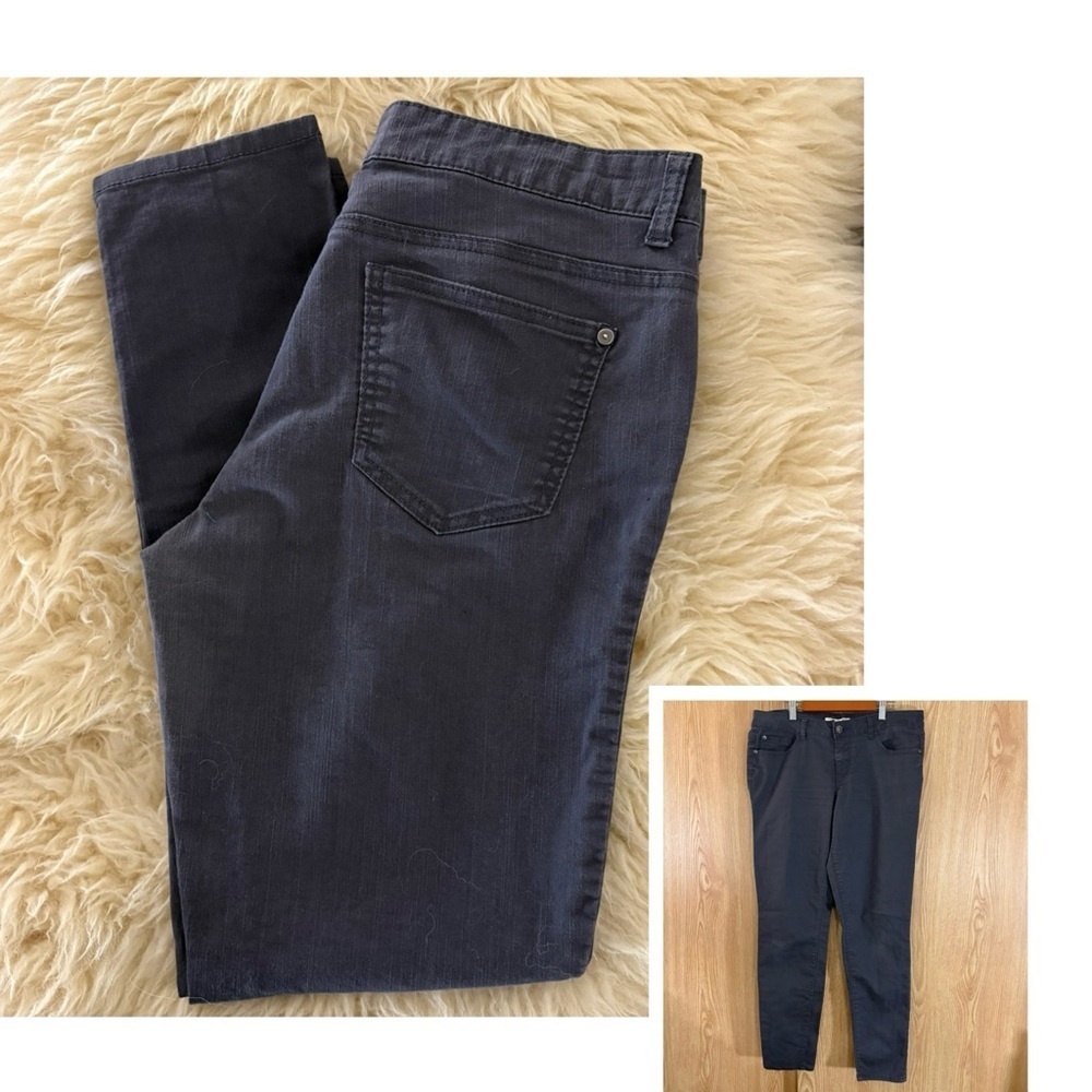 Forever 21 Charcoal Gray Stretch Denim Straight Leg Jeans